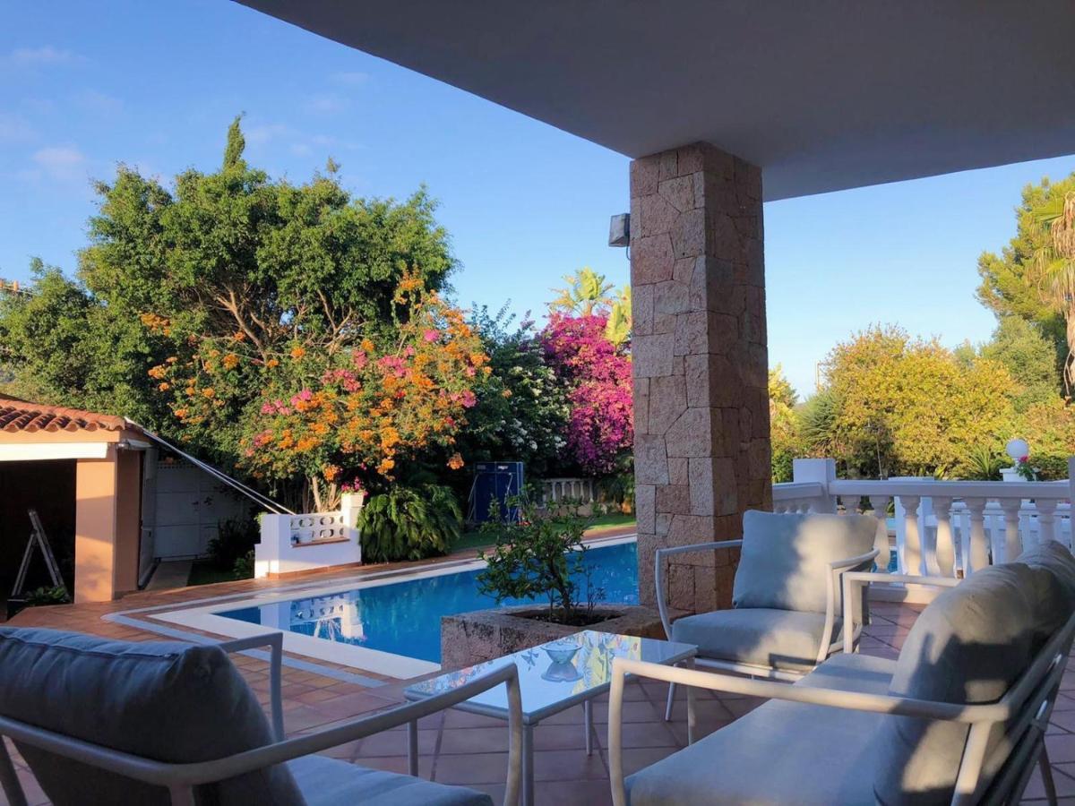 Sant Francesc de s'Estany Villa Con Piscina Gigante מראה חיצוני תמונה