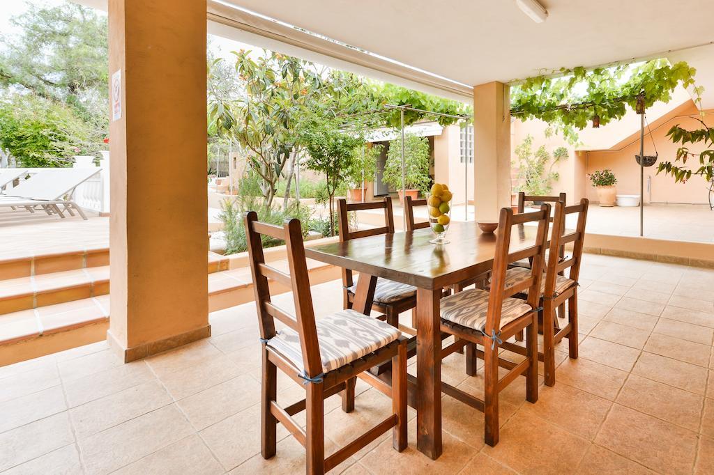 Sant Francesc de s'Estany Villa Con Piscina Gigante חדר תמונה
