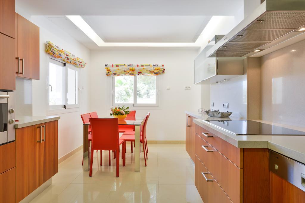 Sant Francesc de s'Estany Villa Con Piscina Gigante חדר תמונה